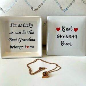 Best Grandma Ever Keepsake Jewerly Box with heart shape necklace